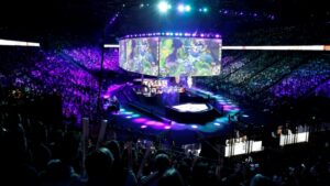 Read more about the article ESPORTS – TỪ GIẢI TRÍ THÀNH MỘT NỀN CÔNG NGHIỆP