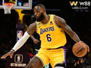 Read more about the article LEBRON JAMES TRỞ THÀNH CẦU THỦ ĐƯỢC TRẢ LƯƠNG CAO NHẤT NBA TRONG 9 NĂM LIÊN TIẾP